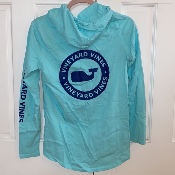 Vineyard vines shirt - Picture 2 of 2